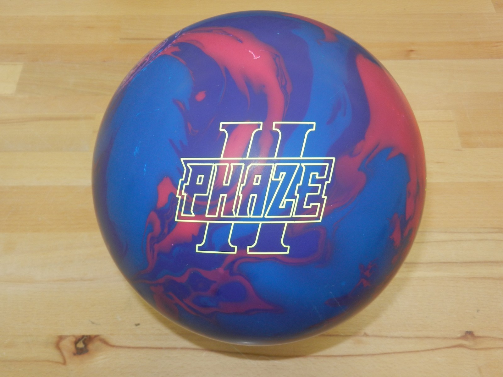 PHAZE II 　15P NIB 15# Storm Phaze II Bowling Ball w/Specs of 15.4/3-3.5