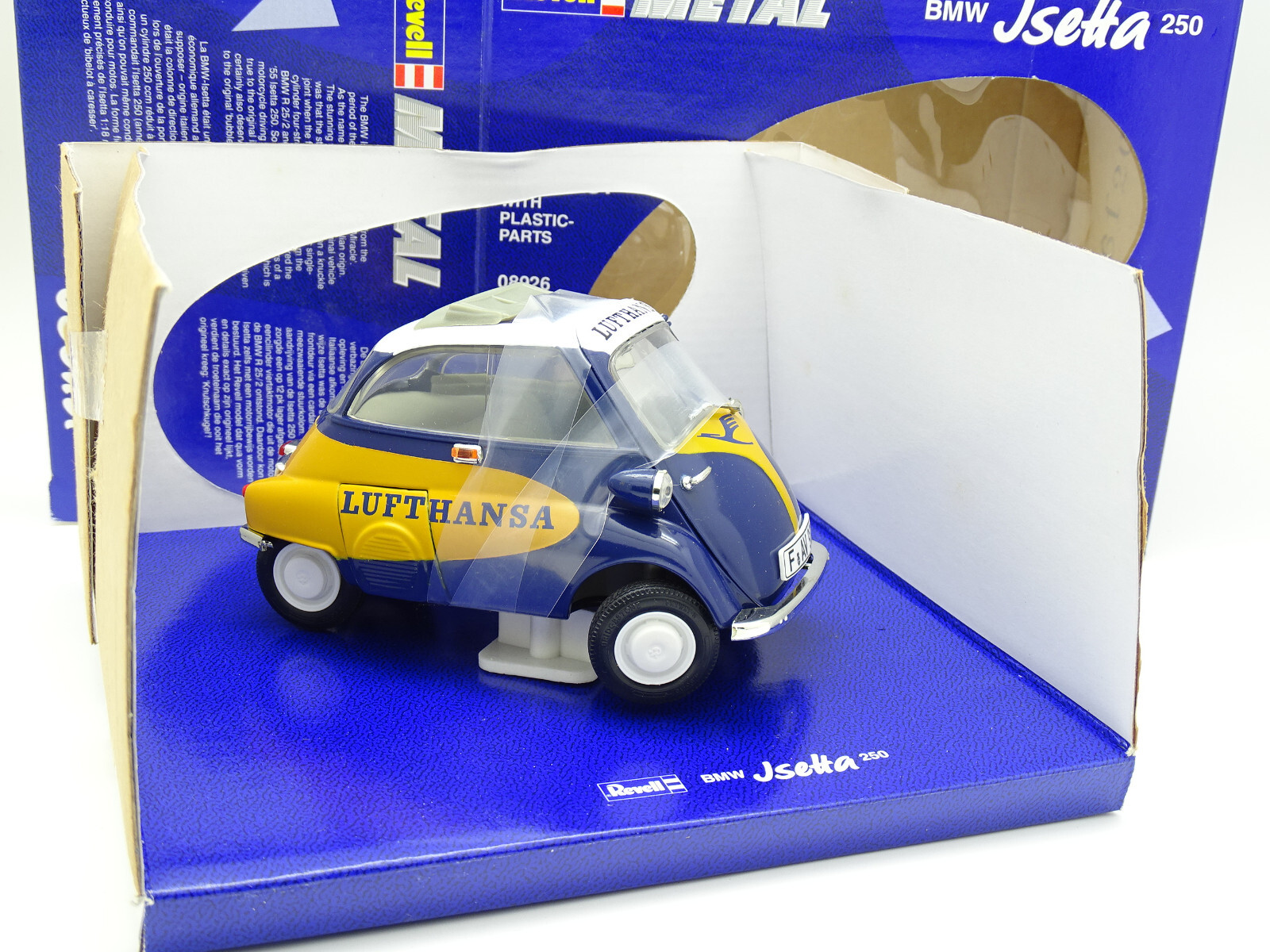自動車 Revell 1/18 BMW Isetta 250 Lufthansa 1/18 Revell BMW Isetta 250 (Blue) Diecast Car Model