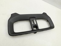 Volvo V40 II 12-16 Blende Einbaurahmen Luftdusche Volvo V40 II 12-16 26.08.2013 gebraucht Vorschau 4