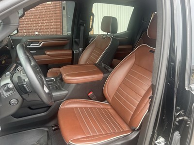 image 2 of interior