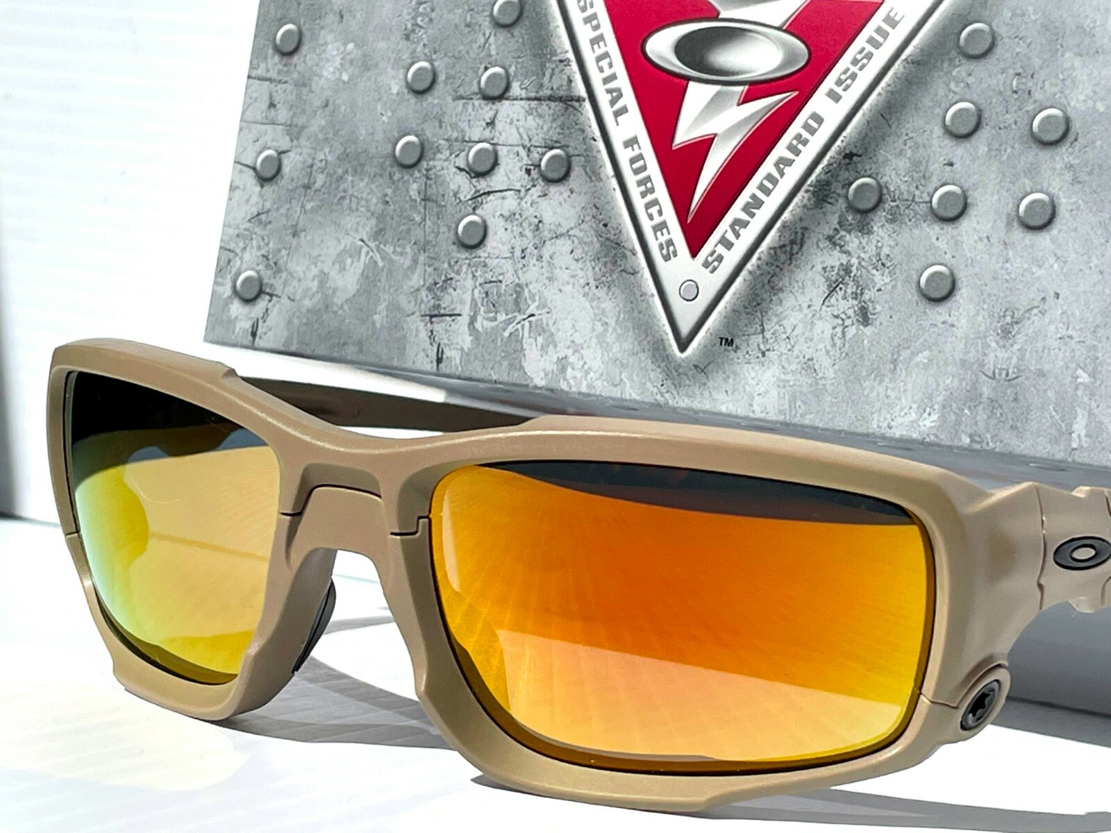 NEW Oakley SHOCKTUBE BALLISTIC Desert terrain tan Polarized NEW Oakley SHOCKTUBE BALLISTIC Desert terrain tan Polarized
