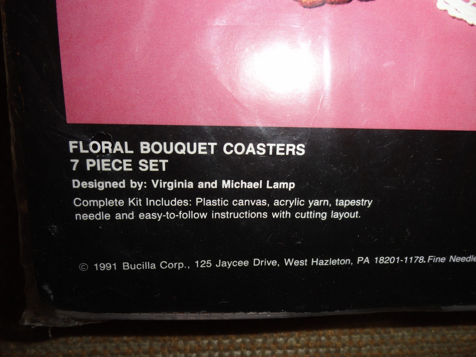 VINTAGE NEW BUCILLA FLORAL BOUQUET COASTER 7 PIECE PLASTIC CANVAS ~ SEE PHOTOS