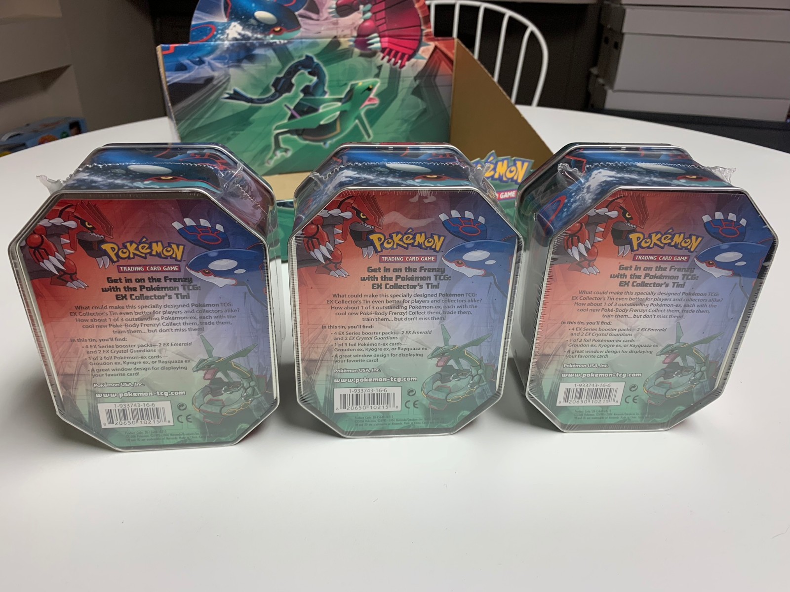 Pokemon EX Tin Set DISPLAY - New EX Emerald and Crystal Guardians Booster Packs