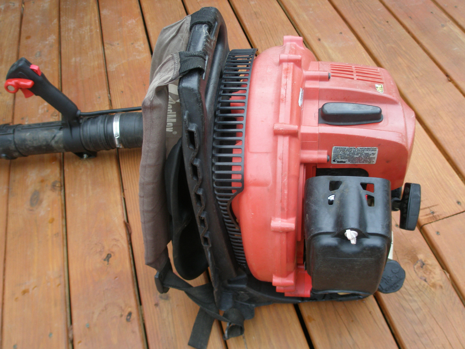 RedMax EBZ6500 Backpack Blower Air Speed 232 mph Cylinder displacement 65.6 cm³