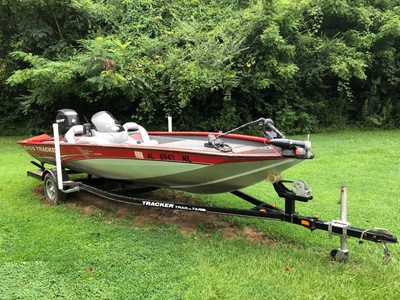 Used aluminum hull 2008 Bass Tracker Pro 175 TX