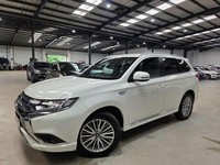 2019 Mitsubishi Outlander 2.4h TwinMotor 13.8kWh Dynamic CVT 4WD Euro 6 (s/s) 5d