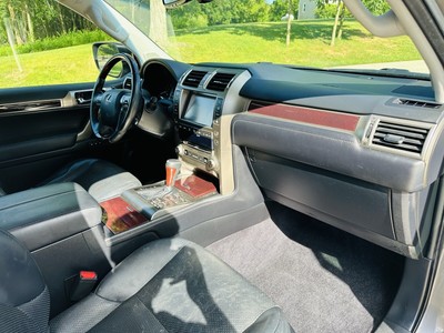 image 3 of interior