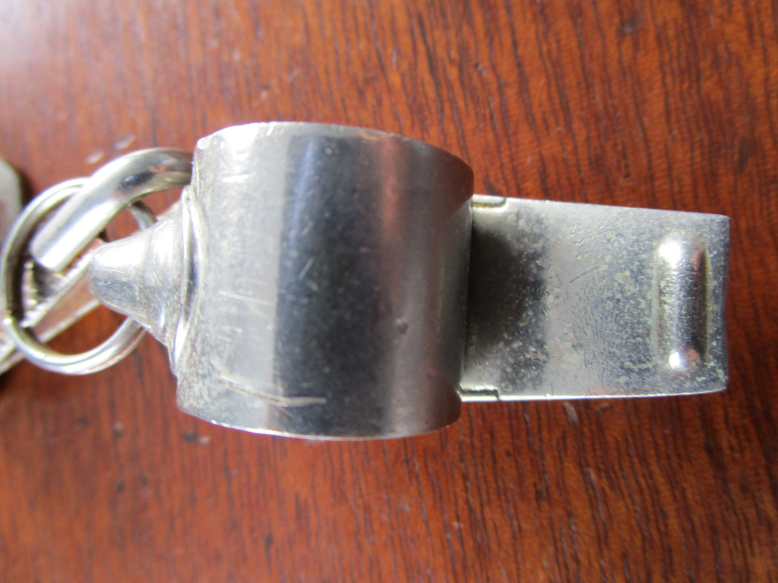 THE ACME THUNDERER POLICE STYLE VINTAGE WHISTLE