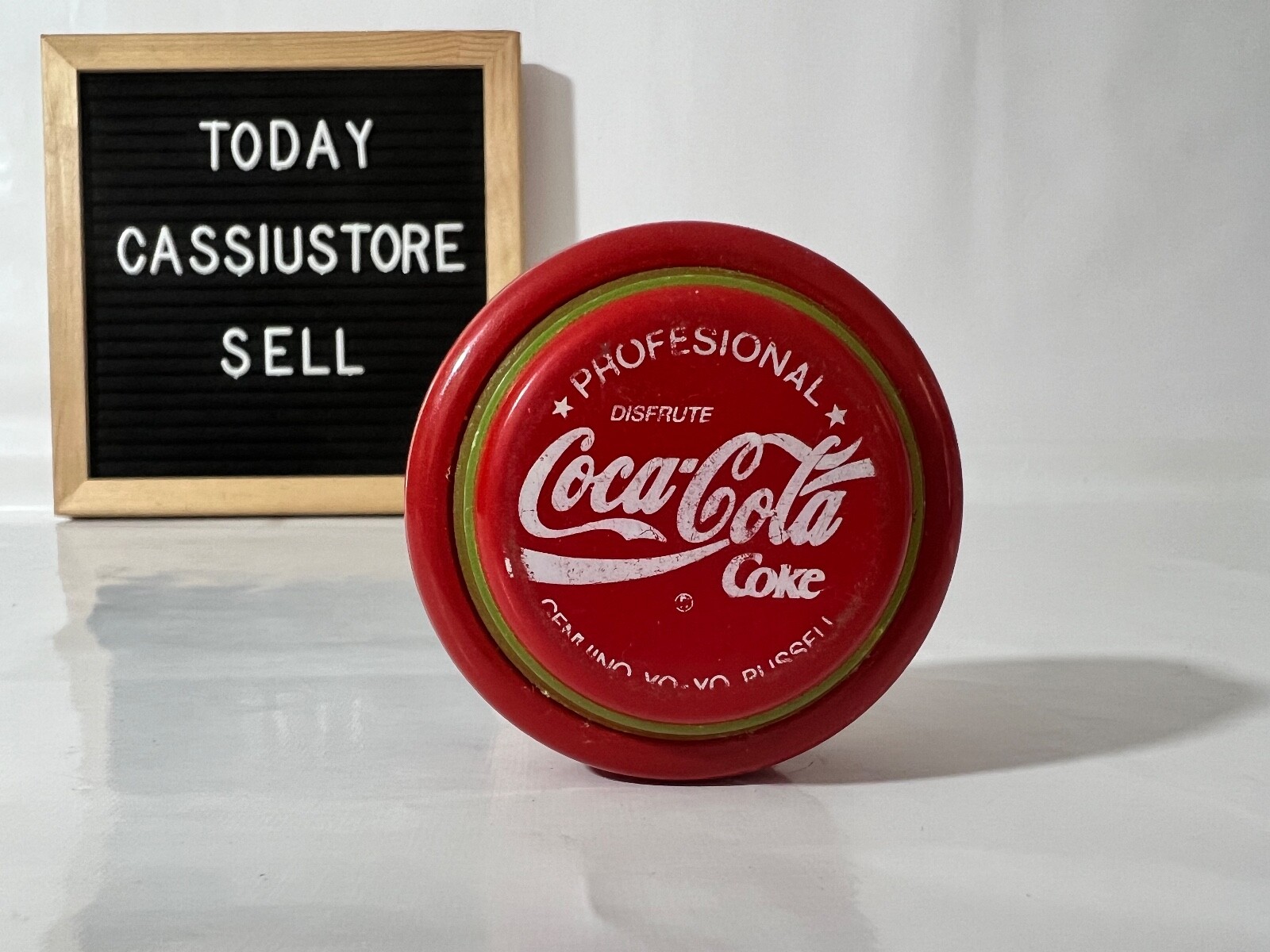 Coca-Cola Russell Yo-Yo ストリング付き Coca-Cola Russell Yo-Yo ストリング付き Coca-Cola Metal Yo-Yo