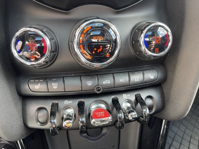 image 5 of interior