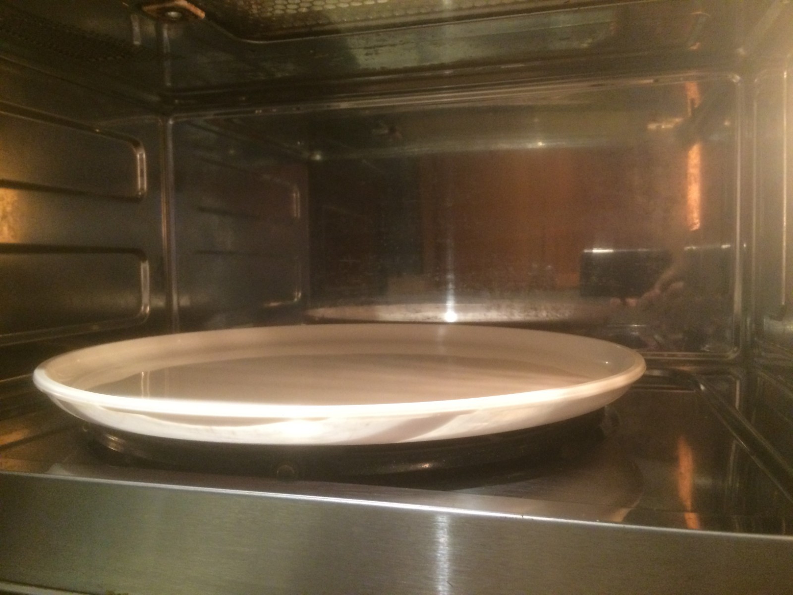 GE Advantium 1.3 Cubic Feet (Over-the-Range) Microwave/Oven (240V) - USED