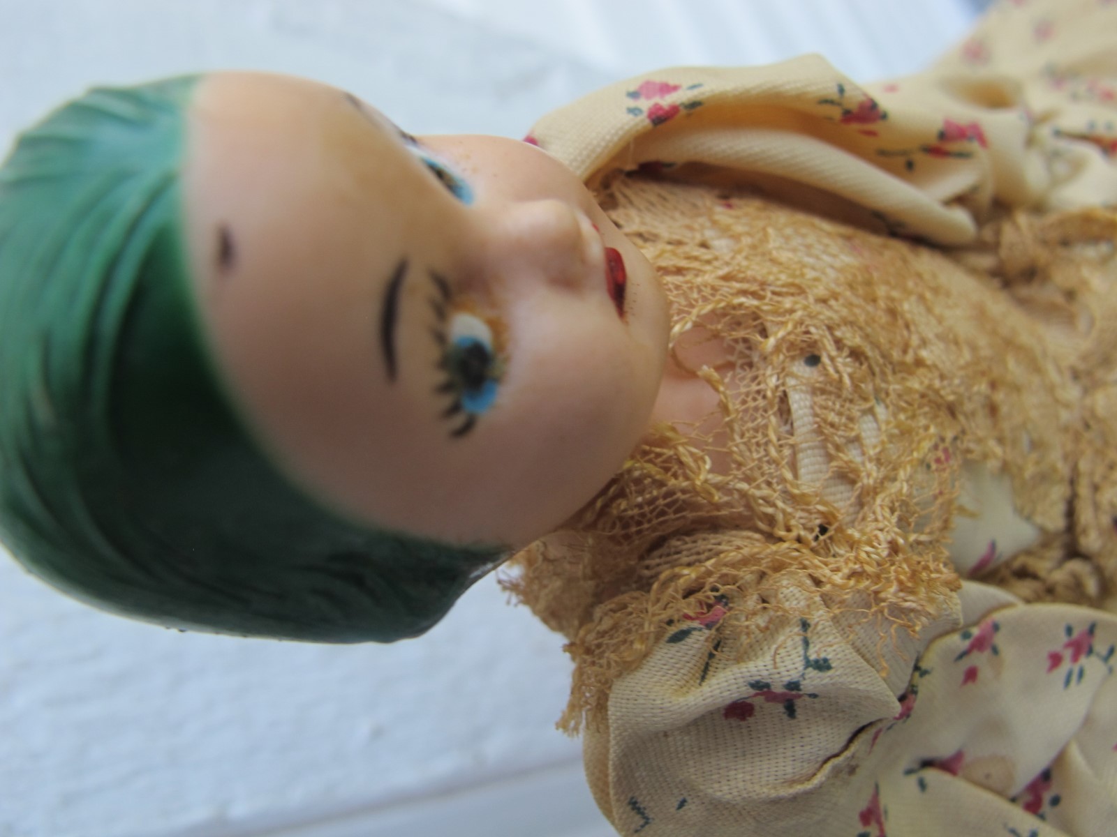 ART DECO PLASTIC PINCUSHION DOLL W/GREEN HAIR-DEFECTS ON DRESS