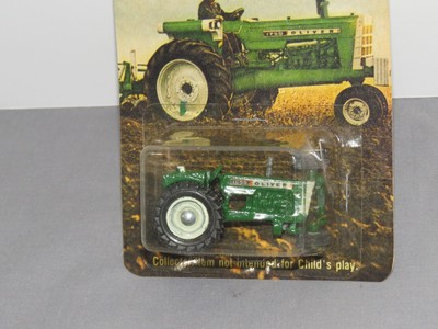 vintage 1/64 Walters Toys Inc Oliver 1650 with WFE Farm Toy Tractor broke
