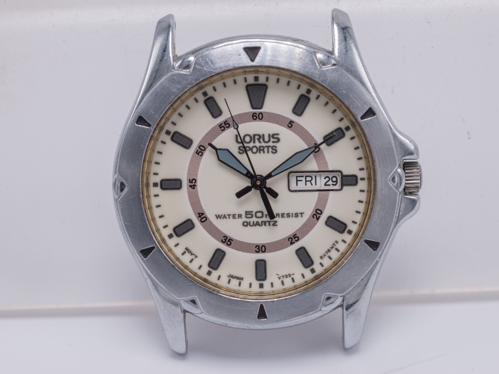 Vtg - Lorus By Seiko V733-8A10 Mens Quartz Day Date 37mm Vtg - Lorus By Seiko V733-8A10 Mens Quartz Day Date 37mm
