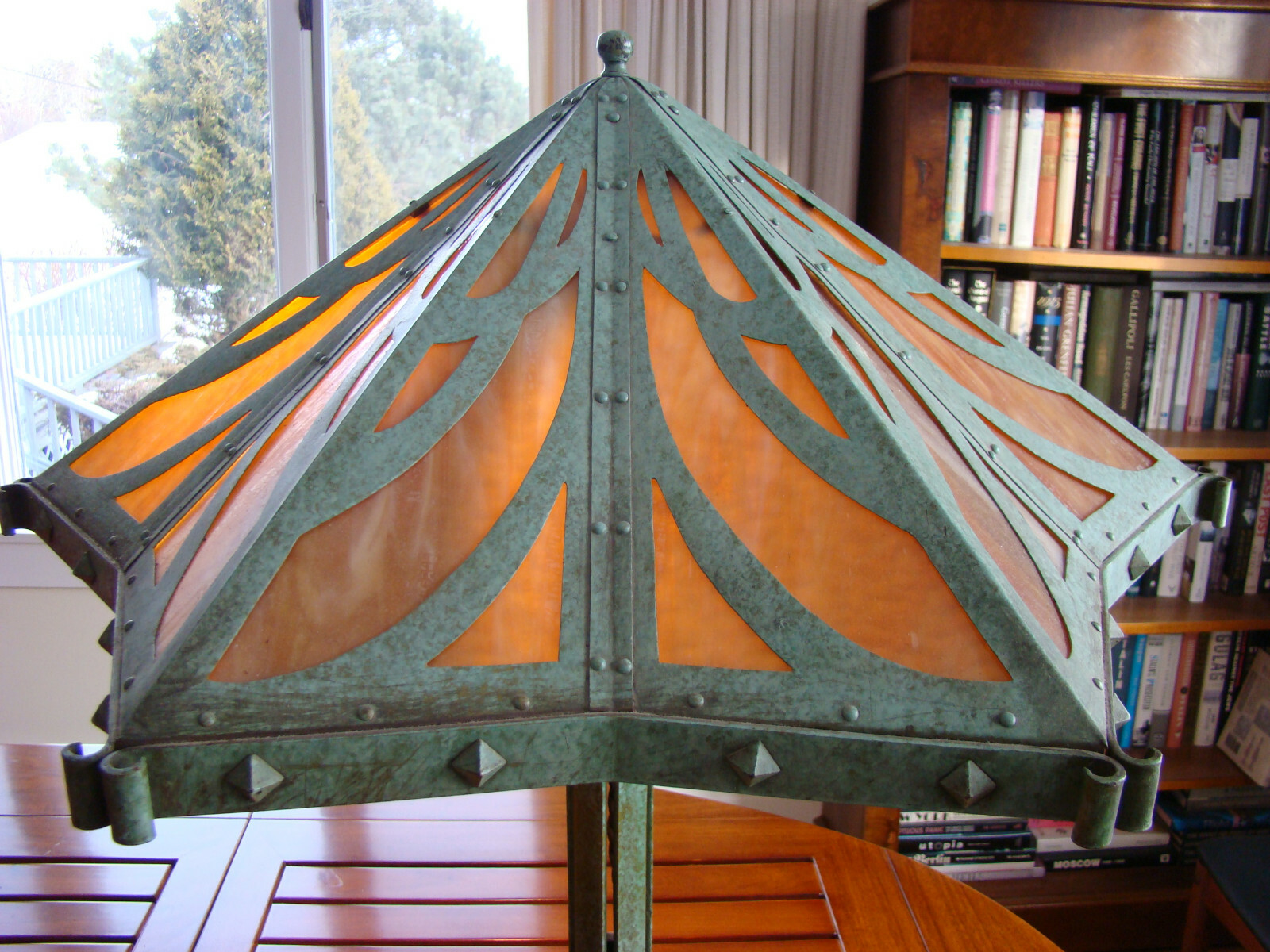 RARE FROGSKIN LAMP BRADLEY & HUBBARD MASSIVE !!