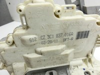 VW Passat 3C B7 10-14 Kombi Türschloss m. ZV Stellmotor Rechts Vorne VW Passat 3C B7 10-14 21.03.2011 3C1837016A... Vorschau 5