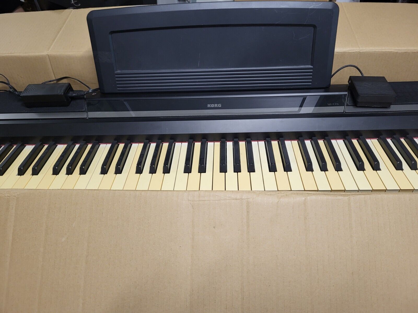 Korg SP170S Digital Piano / Keyboard with Power Supply and Korg SP170S Digital Piano / Keyboard with Power Supply and