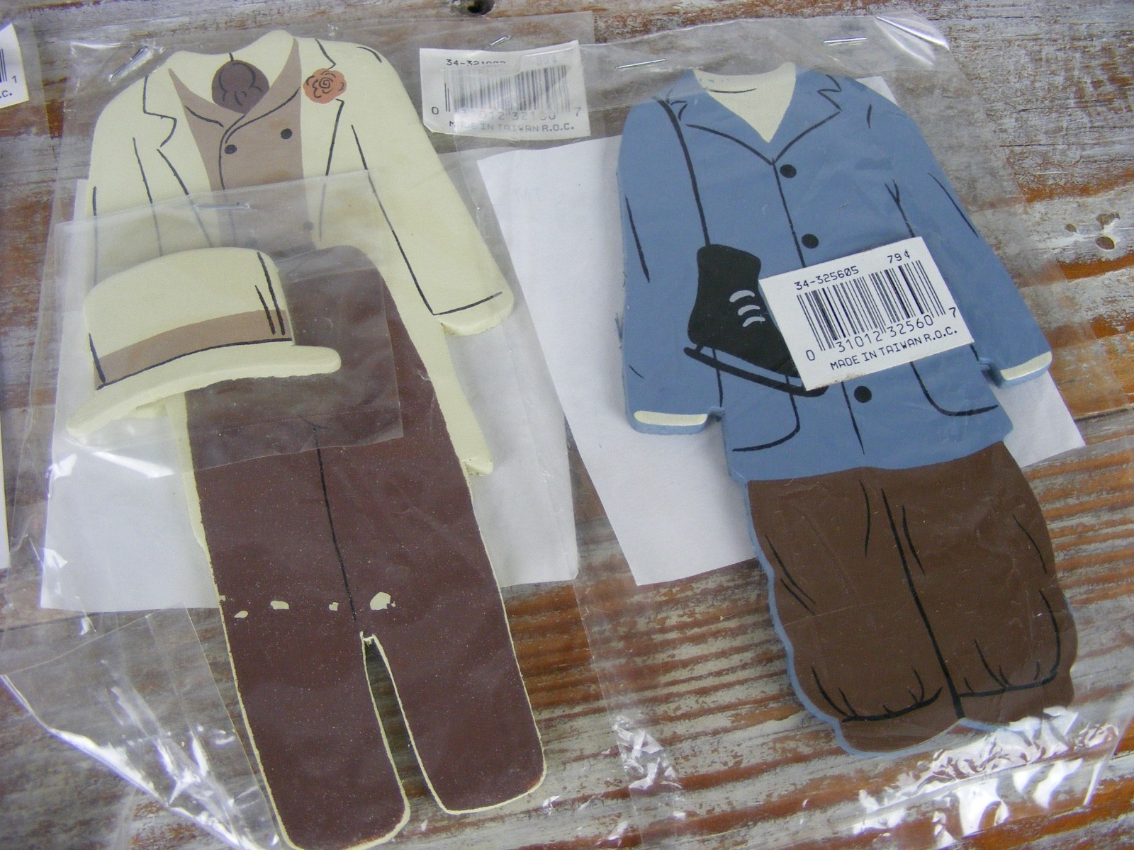 Dolly Days Vintage Wood Cut Out Paper Dolls Boy with Magnetic Clothing 1989