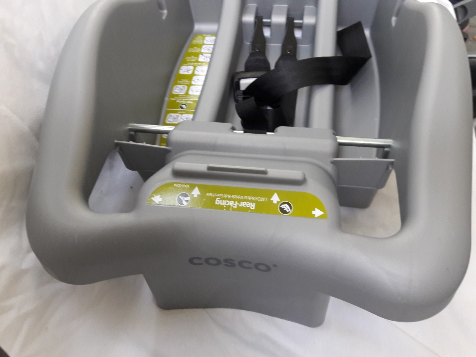 Cosco  Infant Baby Car Seat  Base Silver Gray Light  & Comfy Extra