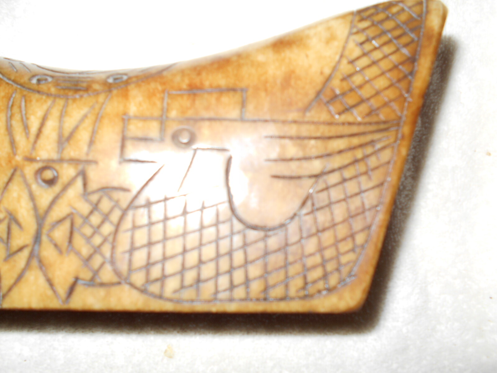 RARE VINTAGE/ANTIQUE CHINESE OPIUM PILLOW VERY RARE. ANTIQUE. DRAWINGS CARVINGS