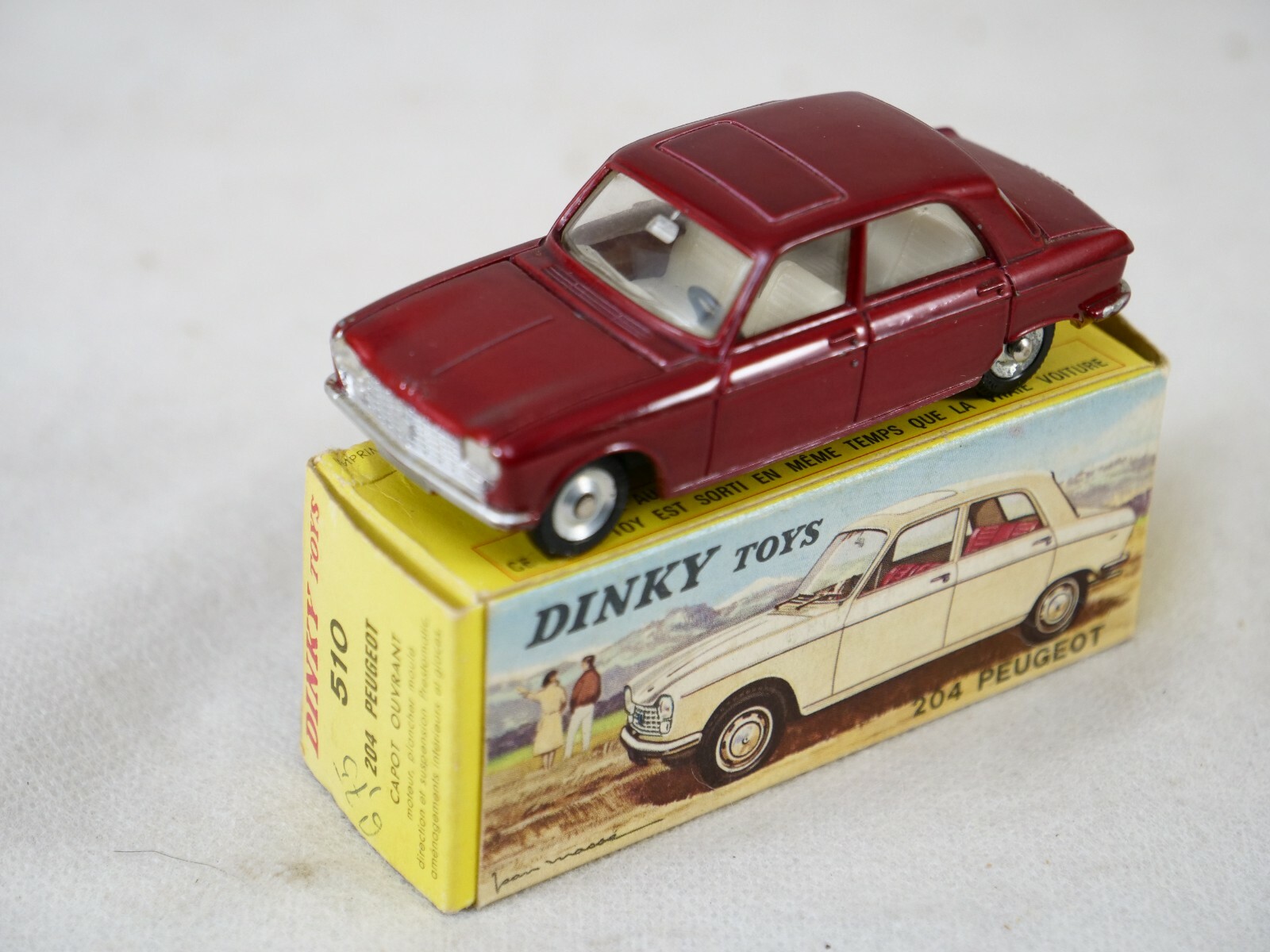 Dinky Toys F N°510 Peugeot 204 1/43 IN Box With Tab Jobber