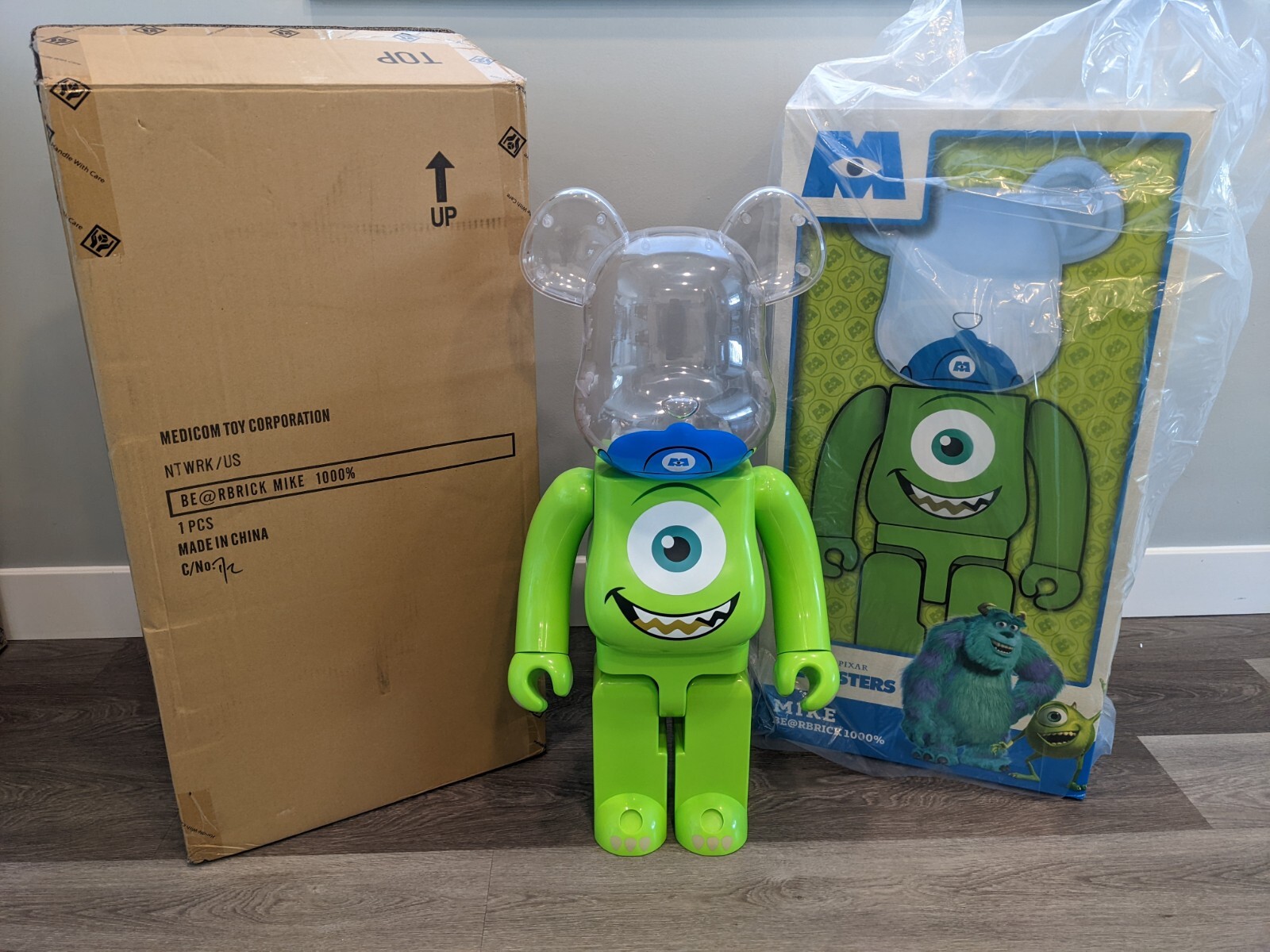 モンスターズインク　マイク　BE@BRICK　1000％　ベアブリック Amazon.co.jp: ベアブリックモンスターズインク マイク : ホビー