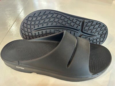Oofos Ooahh Unisex Black Slide M7, W9