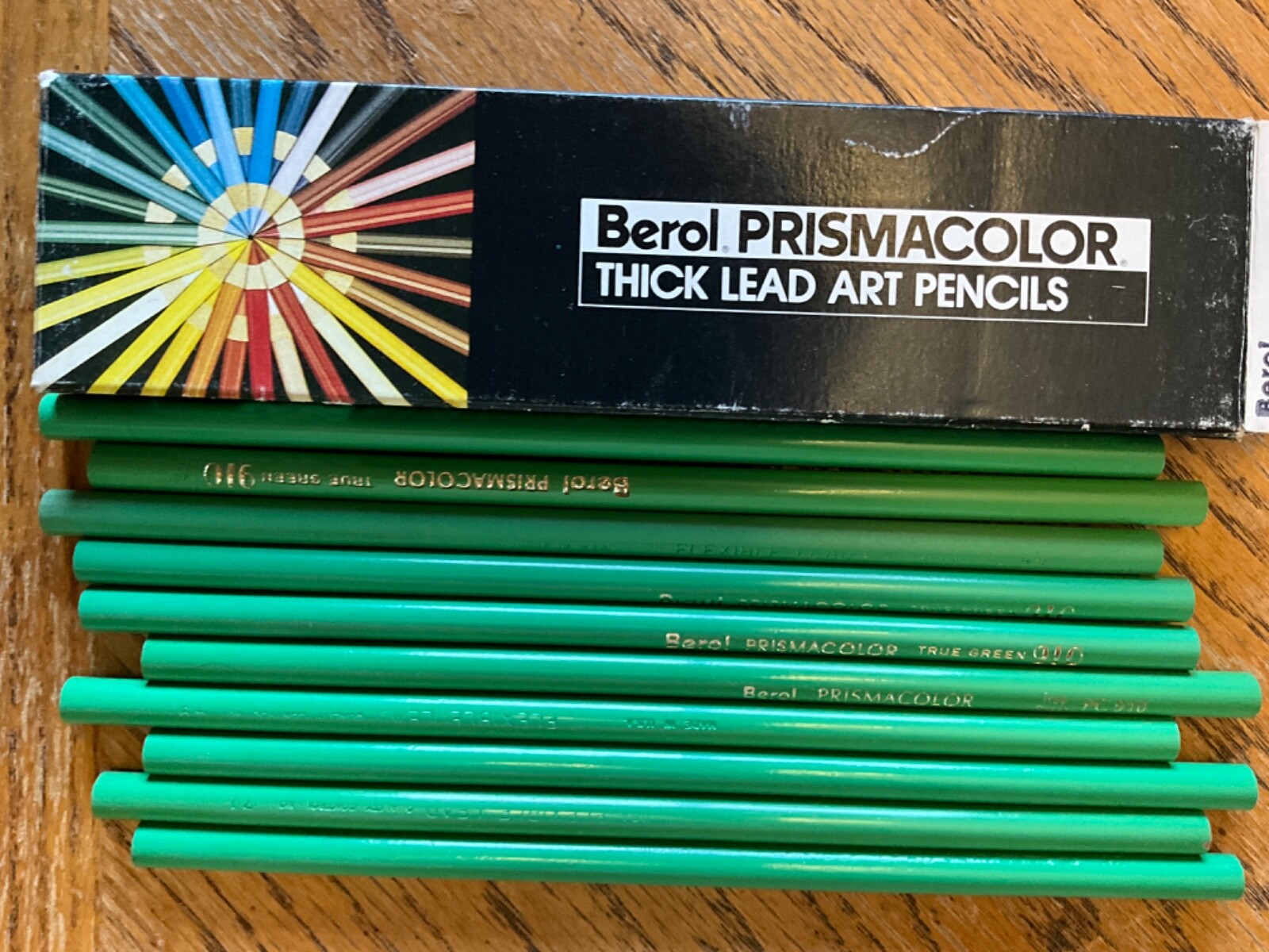 Box of 10 Berol Prismacolor pencils New unsharpened. True