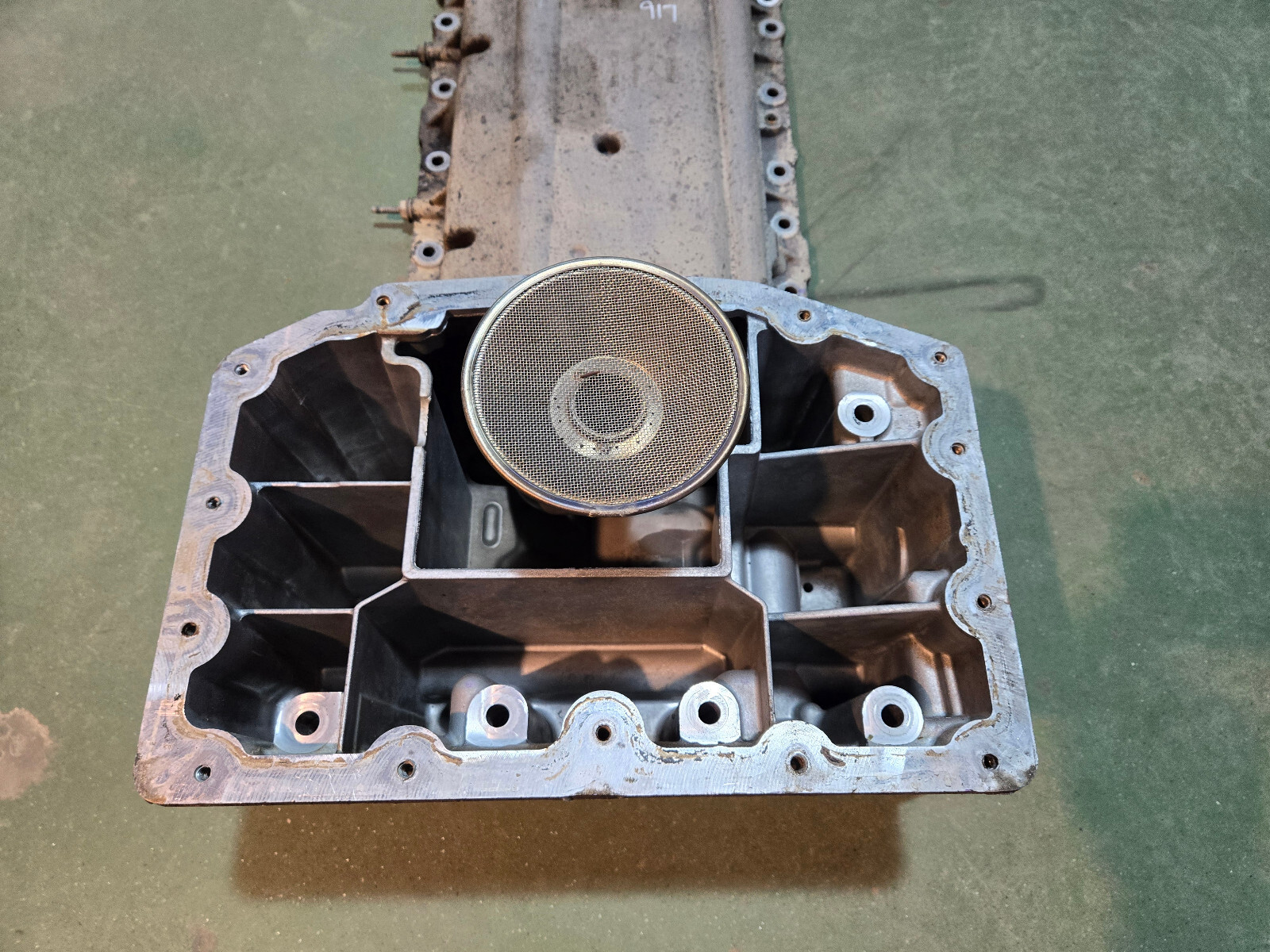 6.7L Powerstroke Upper Oil Pan bc3q-6675-eg bc3q-6676-fa - Picture 11 of 12