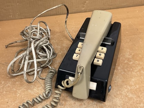 BT 8766 FWR 82 Trimphone Push Button Retro Home Telephone Corded Landline Phone