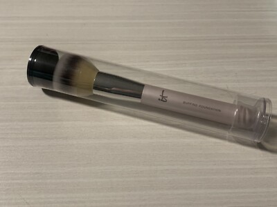 NEW SEALED It Cosmetics Heavenly Luxe Buffing Foundation Brush