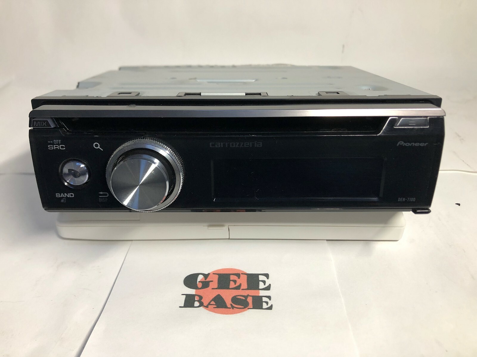 Pioneer DEH-7100 Car Stereo carrozzeria 1DIN CD/USB/iPod Pioneer DEH-7100 Car Stereo carrozzeria 1DIN CD/USB/iPod