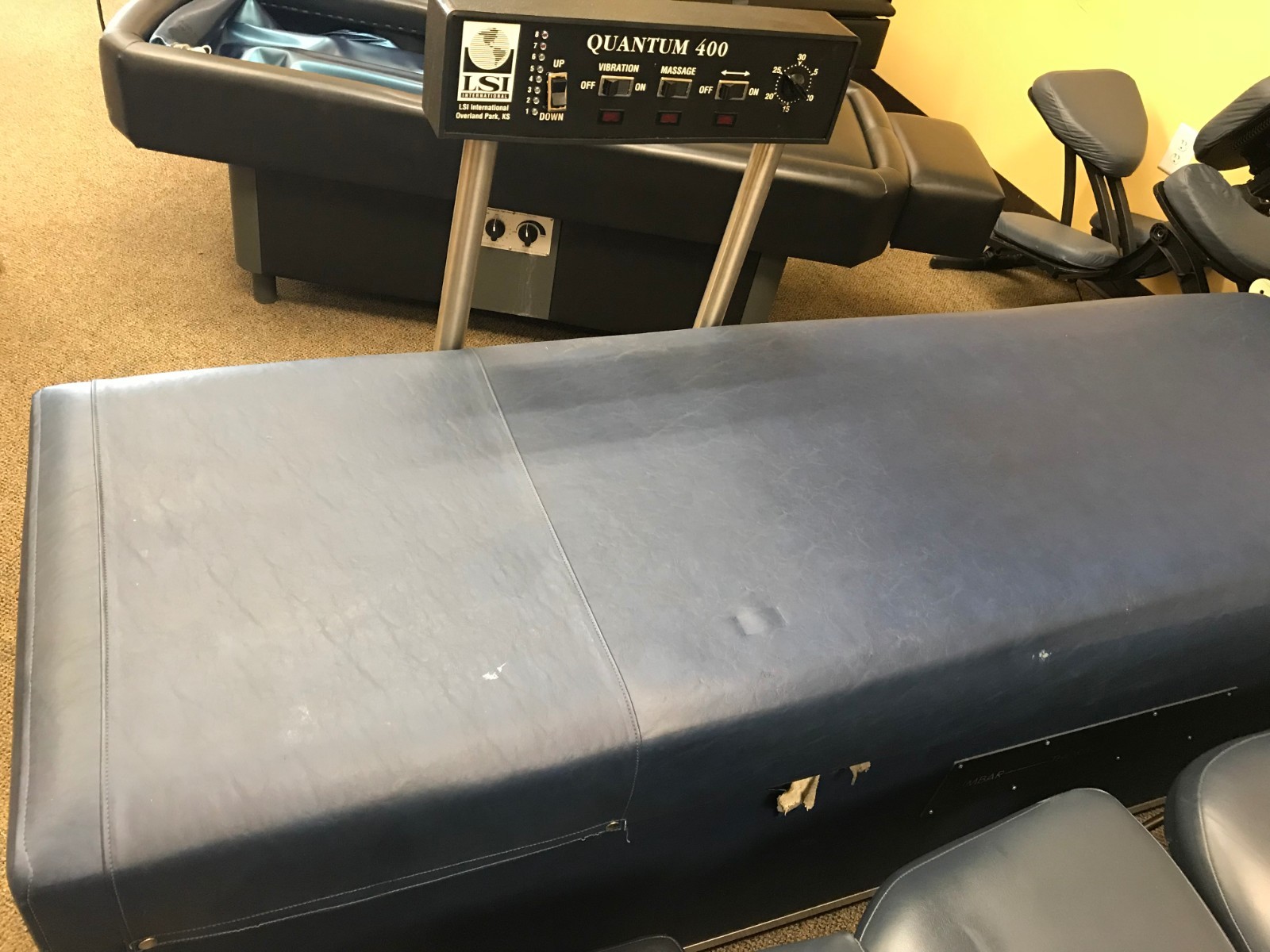 Quantum 400 Intersegmental Roller Massage Chiropractic Table (2 Available)