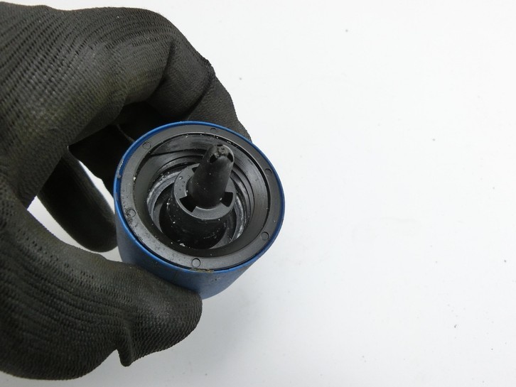Skoda Octavia III 5E 12-17 Tankdeckel Verschluss Derehverschluss für Additivtank AdBlue Skoda Octavia III 5E 12-17... Vorschau 4