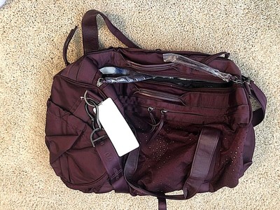 lululemon keep on running duffel