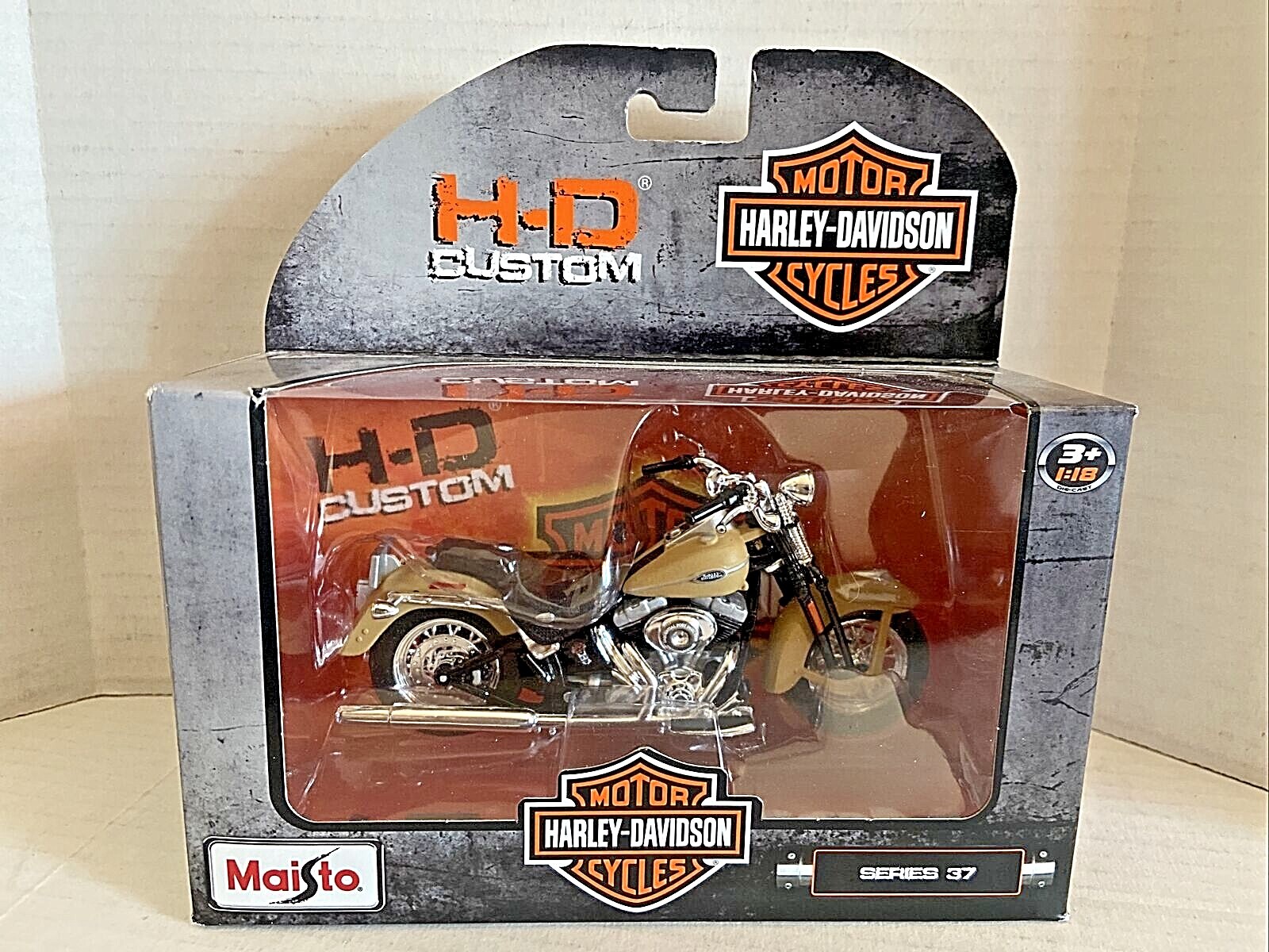 Maisto Harley-Davidson FLSTS Springer 黒赤 Maisto Harley-Davidson FLSTF Springer 黒赤