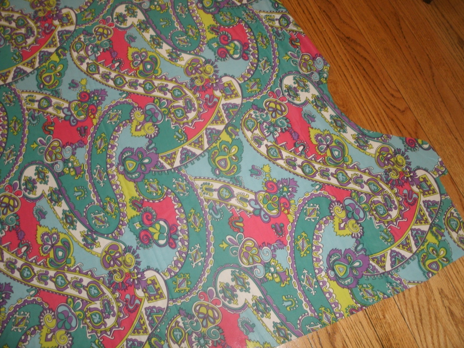 Vintage Flower Power Palm Beach Mod Fabric 60s 70s 1960s Hot Pink 44