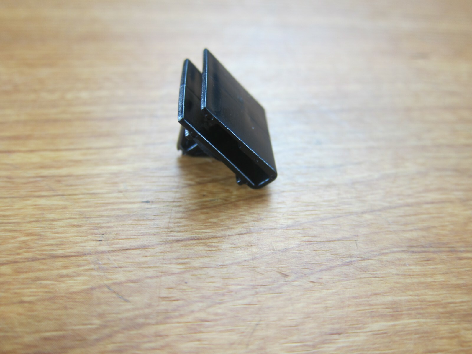 20082019 Chrysler Town & Country Dodge Caravan Rocker Molding Clips