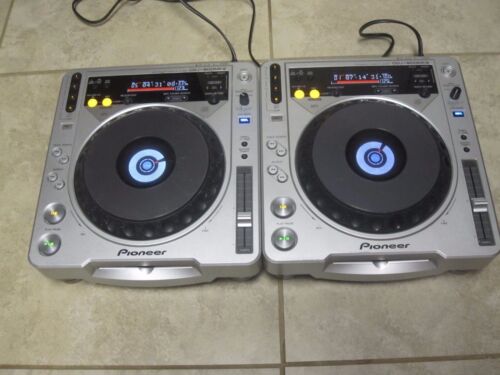 Pioneer DJ CDJ-1000MK3 Digital CD Deck CDJ 1000 MK3 Pioneer DJ CDJ-1000MK3 Digital CD Deck CDJ 1000 MK3