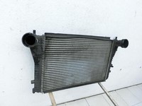 Audi TT 8J 06-10 TFSI 2,0 147KW Ladeluftkühler Kühler Audi TT 8J 06-10 11.11.2006 1K0145803A L3738 1K0145803S gebraucht Vorschau 2