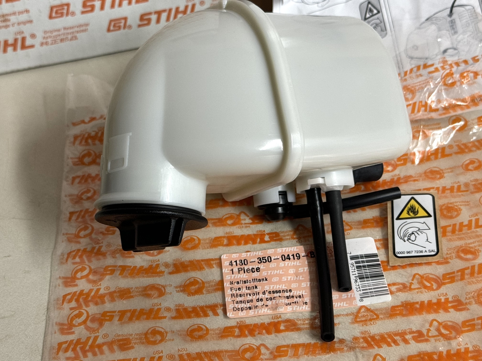 STIHL OEM FUEL TANK ASSEMBLY 4180 350 0419 FS90 FS110 KM90 HT131 BT130 AND MORE - Picture 1 of 4