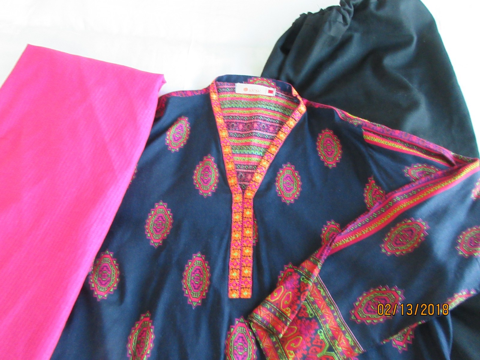 brandnew xL 3 piece stich blck multicol  linnin kameez dup pajama with  on front