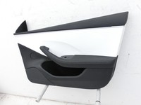Tesla Model 3 LR Highland Türverkleidung Türpappe Rechts Vorne Tesla Model 3 LR Highland 16.01.2024 1776743-10-B... Vorschau 2