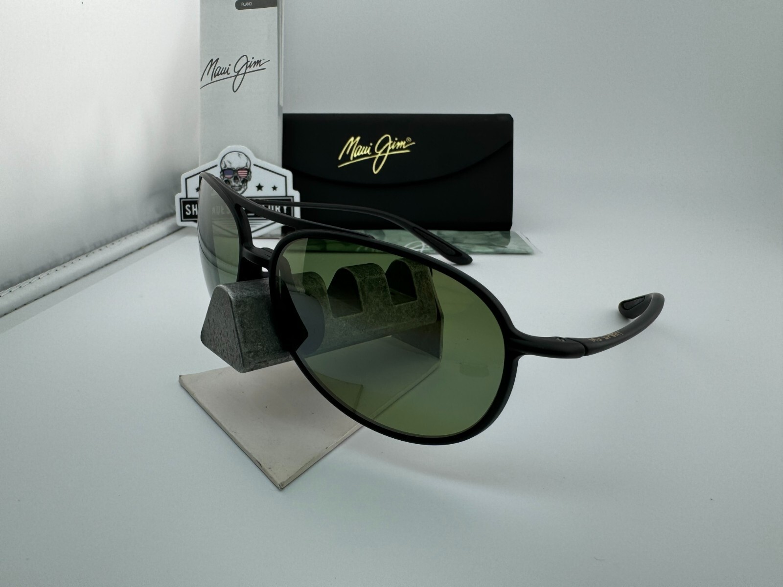 Pre-owned Maui Jim Alelele Bridge Mj 438-2m Black Maui Ht Green Polarized Sunglasses In Maui Ht Polarized