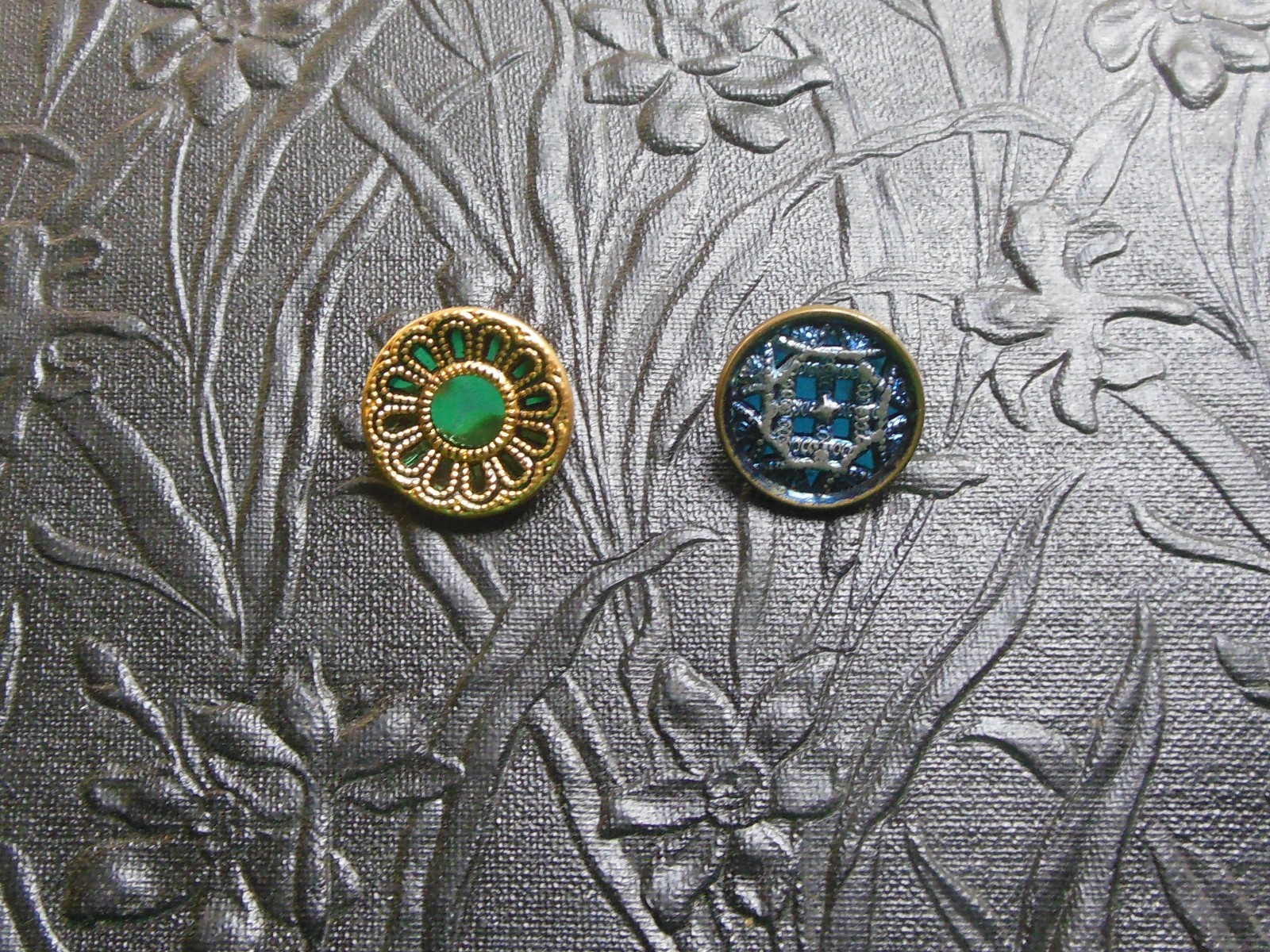 Antique Vintage Twinkle Reflector Metal Buttons-1 Blue & 1 Green Mirror Backs