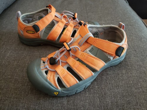 靴 Keen Newport H2 Sandals Men's Black Water Hiking Sandals - Newport H2 | KEEN Footwear