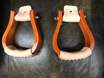 C-T103 Hilason Western Saddle Bell Oil Leather Horse Saddle Stirrups Neck 3 In