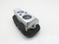 Toyota Auris II E18 12-15 Expansionsventil für Klima Toyota Auris II E18 12-15 23.10.2013 8851502500 7Q12 gebraucht Vorschau 2
