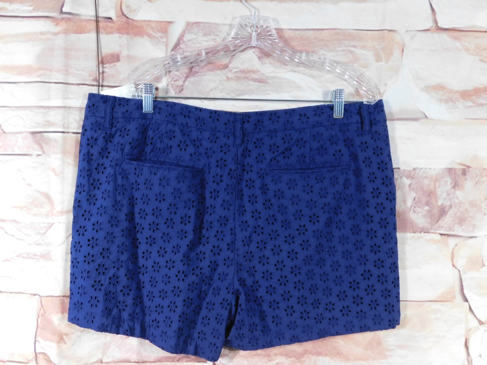 WOMEN'S CHINO CASUAL SHORTS BY FADED GLORY / SIZE 18