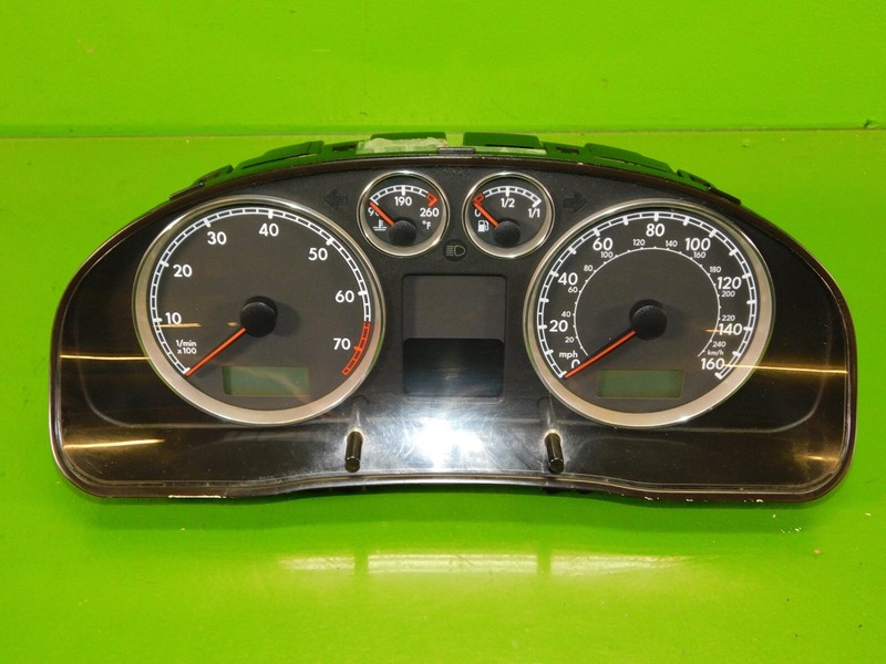 01-05 Passat GLX OEM gauge instrument cluster speedometer tachometer 3B0920927B